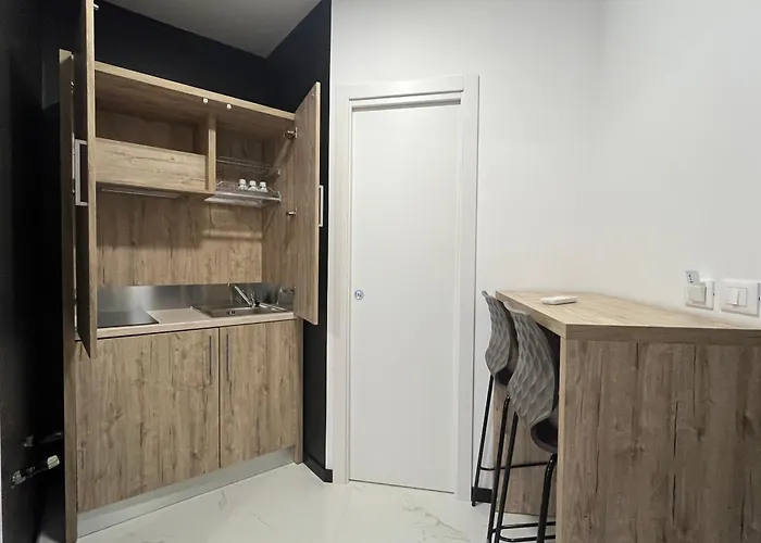 Regina Sofia イン *