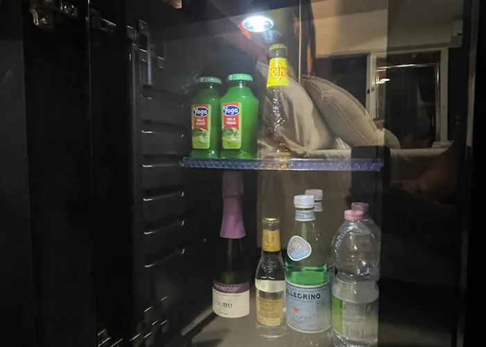 Regina Sofia イン *